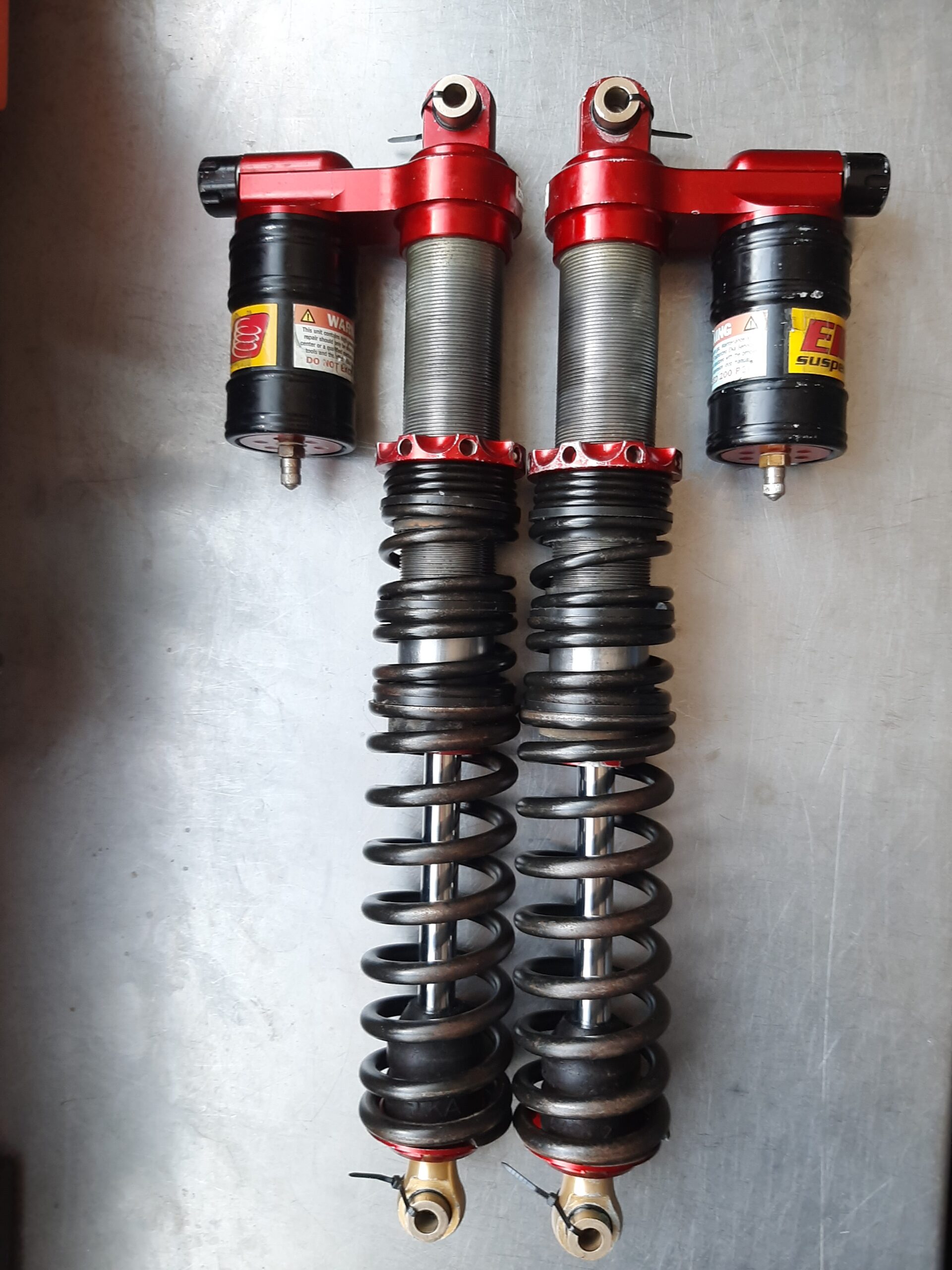 Amortyzatory Elka po regeneracji